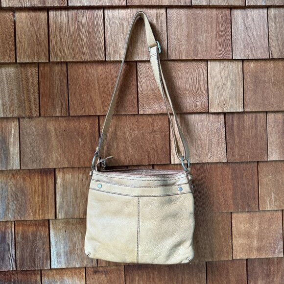 Fossil Light Tan Leather Shoulder Bag Top Zip Maddox 1 inch Adjustable Strap - Picture 9 of 16